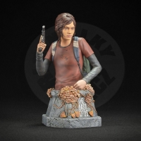 LOU_ELLIE_BUST_GUN_PHOTO_10 (1)