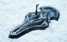 Blizzard World of Warcraft - Frostmourne replika 1:1 - nová verze k 30. výročí - 125 cm (3)
